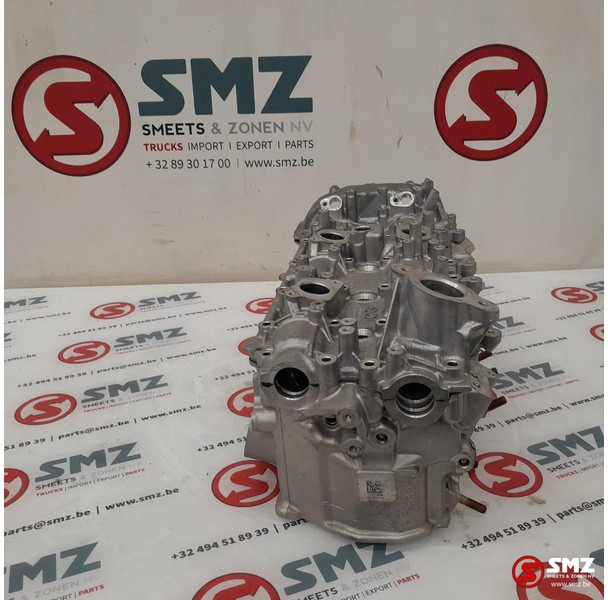 Mercedes-Benz Occ cilinderkop + kleppendeksel links AMG C63S Mer - Mootor ja varuosad - Auto: pilt 4 Mercedes-Benz Occ cilinderkop + kleppendeksel links AMG C63S Mer - Mootor ja varuosad - Auto: pilt 4