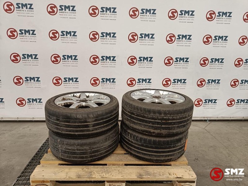 Mercedes-Benz Occ set velgen Mercedes 17" - Komplektne ratas - Veoauto: pilt 1 Mercedes-Benz Occ set velgen Mercedes 17" - Komplektne ratas - Veoauto: pilt 1