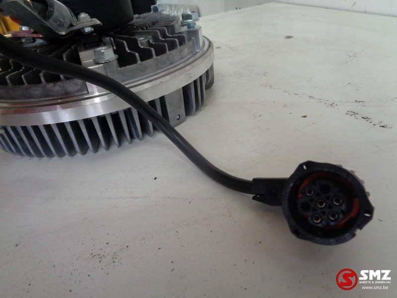 Mercedes-Benz Ventilator koppeling Mercedes Actros MP2/3 - Puhur - Veoauto: pilt 3 Mercedes-Benz Ventilator koppeling Mercedes Actros MP2/3 - Puhur - Veoauto: pilt 3