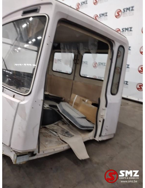 Renault Occ cabine compleet Renault R - Kabiin ja interjöör - Veoauto: pilt 3 Renault Occ cabine compleet Renault R - Kabiin ja interjöör - Veoauto: pilt 3