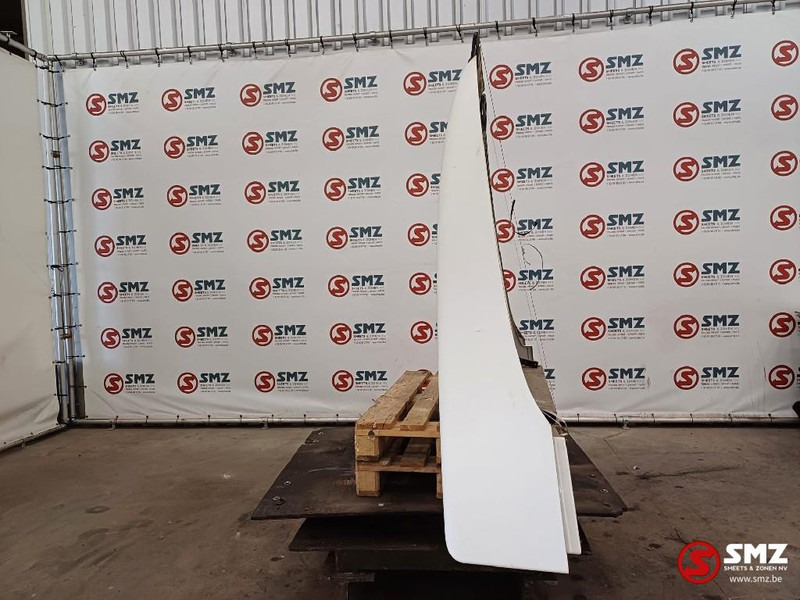 Renault Occ dakspoiler Renault - Aerodünaamika/ Spoiler - Veoauto: pilt 3 Renault Occ dakspoiler Renault - Aerodünaamika/ Spoiler - Veoauto: pilt 3