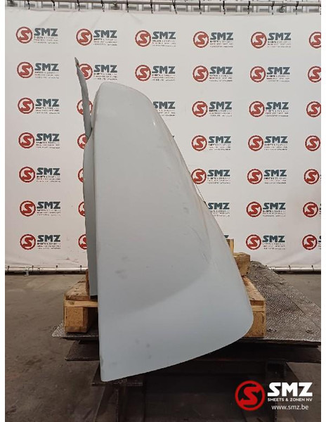 Renault Occ dakspoiler Renault - Aerodünaamika/ Spoiler - Veoauto: pilt 4 Renault Occ dakspoiler Renault - Aerodünaamika/ Spoiler - Veoauto: pilt 4