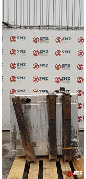 Renault Occ hydraulische tank 250L + materiaalkast Renault - Hüdrauliline paak - Veoauto: pilt 2 Renault Occ hydraulische tank 250L + materiaalkast Renault - Hüdrauliline paak - Veoauto: pilt 2