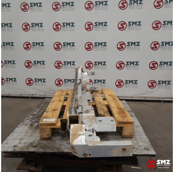 Renault Occ onderrijdbeveiliging Renault - Kaitseraud - Veoauto: pilt 4 Renault Occ onderrijdbeveiliging Renault - Kaitseraud - Veoauto: pilt 4