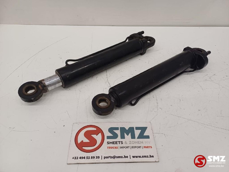 Renault Occ set cabinekantelcilinders Renault - Raam/ Konstruktsioon - Veoauto: pilt 1 Renault Occ set cabinekantelcilinders Renault - Raam/ Konstruktsioon - Veoauto: pilt 1