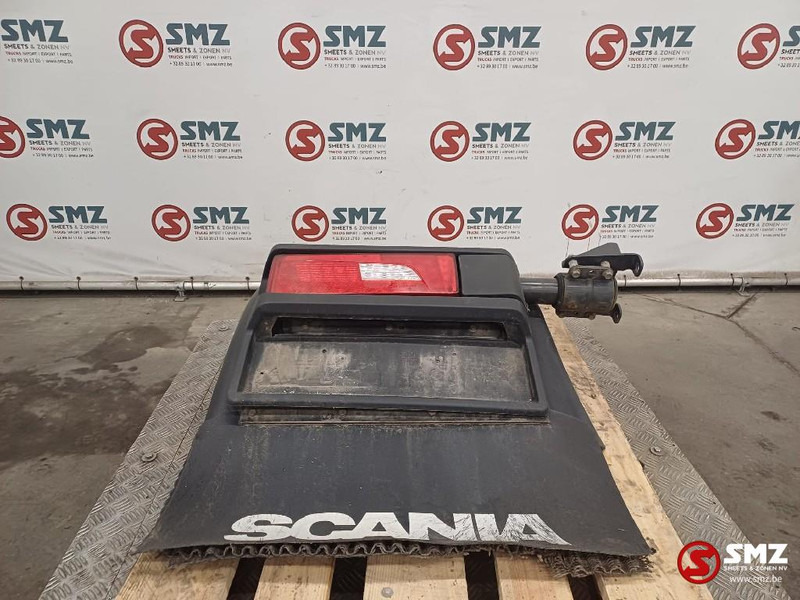 Scania Occ spatbord + spatbordbeugel linksachteraan Scani - Pealisehitus ja välispind - Veoauto: pilt 1 Scania Occ spatbord + spatbordbeugel linksachteraan Scani - Pealisehitus ja välispind - Veoauto: pilt 1