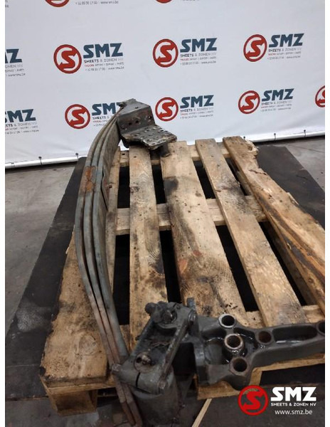 Volvo Occ bladveer vooraan Volvo FM 257868 - Kabiini vedrustus - Veoauto: pilt 1 Volvo Occ bladveer vooraan Volvo FM 257868 - Kabiini vedrustus - Veoauto: pilt 1