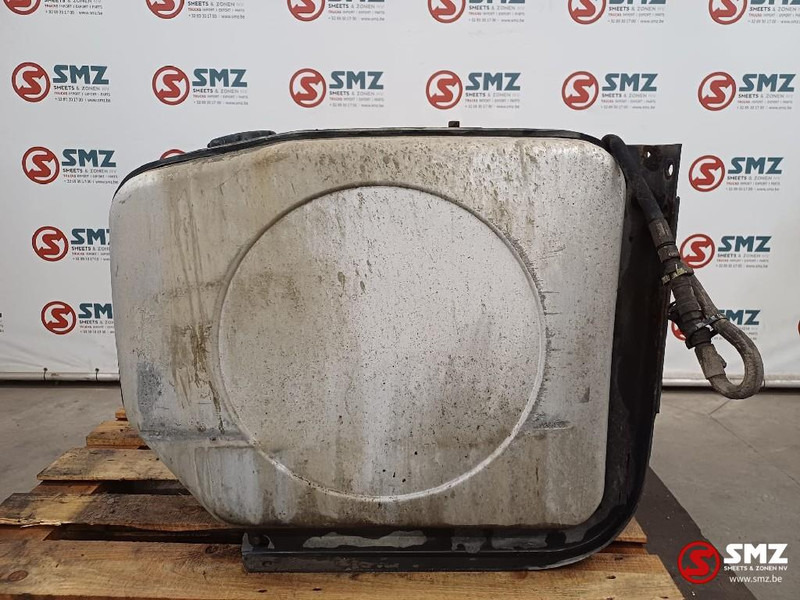 Volvo Occ brandstoftank 300L met steunen Volvo - Kütusepaak - Veoauto: pilt 3 Volvo Occ brandstoftank 300L met steunen Volvo - Kütusepaak - Veoauto: pilt 3