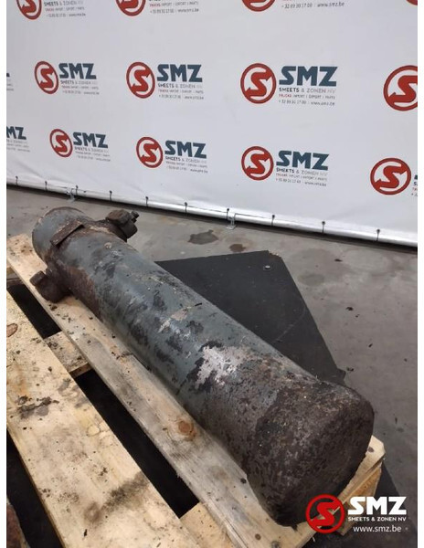 Volvo Occ hydraulische zuiger 92 cm 4x uitschuifbaar - Hüdraulika - Veoauto: pilt 2 Volvo Occ hydraulische zuiger 92 cm 4x uitschuifbaar - Hüdraulika - Veoauto: pilt 2