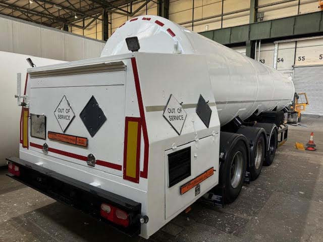 CRYOLOR Gas tank semi-trailer cryogenic used for nitrogen, argon, oxygen, LIN, LOX, LAR. - Tsistern poolhaagis: pilt 3 CRYOLOR Gas tank semi-trailer cryogenic used for nitrogen, argon, oxygen, LIN, LOX, LAR. - Tsistern poolhaagis: pilt 3