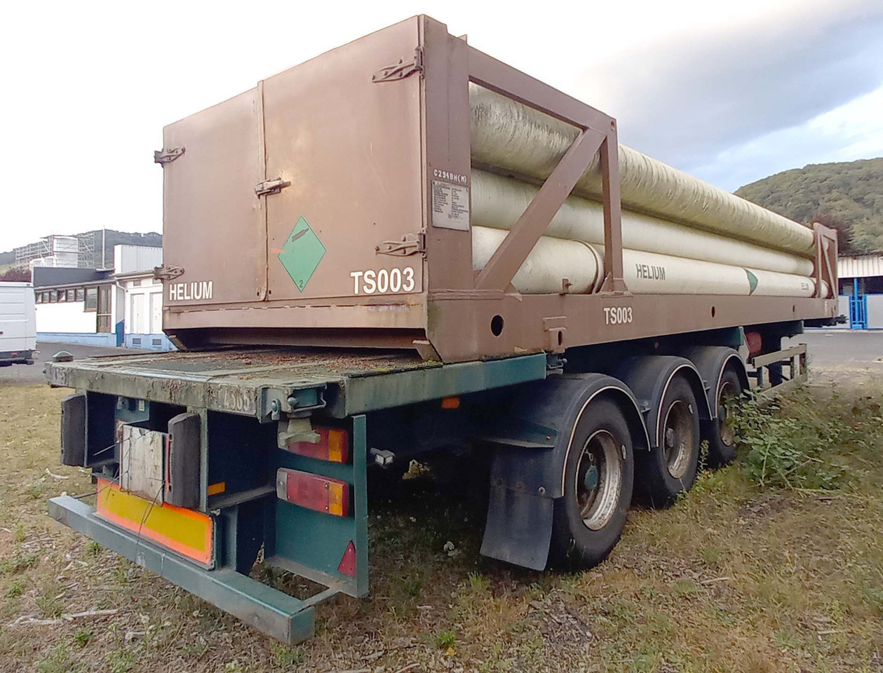 FRUEHAUF Gas tank tube semi-trailer used for compressed helium, hydrogen, Wasserstoff - Tsistern poolhaagis: pilt 3 FRUEHAUF Gas tank tube semi-trailer used for compressed helium, hydrogen, Wasserstoff - Tsistern poolhaagis: pilt 3