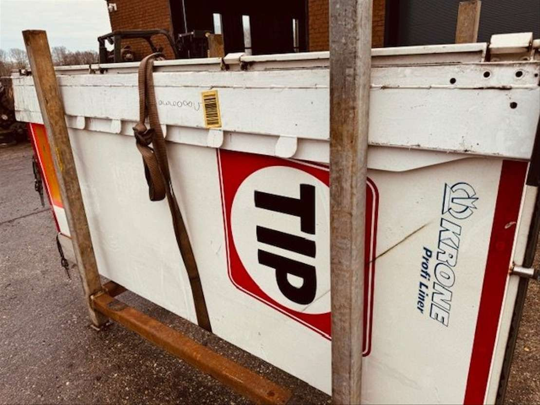 Krone Achterdeur links - Pealisehitus ja välispind - Veoauto: pilt 1 Krone Achterdeur links - Pealisehitus ja välispind - Veoauto: pilt 1