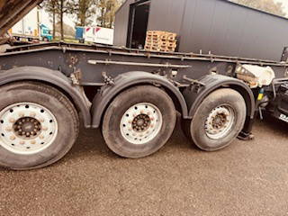 Kallur-poolhaagis Schmitz Cargobull 24 cub: pilt 8