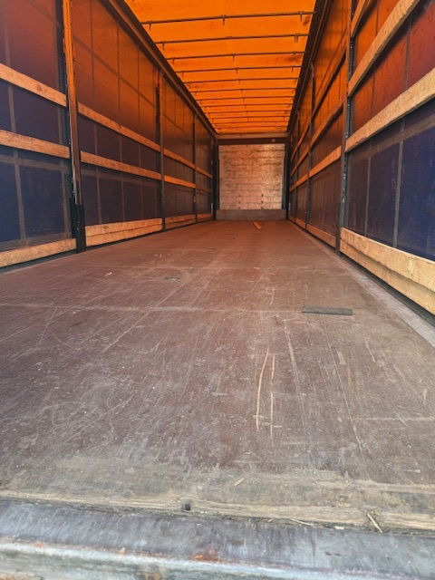 Schmitz Cargobull Laadklep - Tentpoolhaagis: pilt 5 Schmitz Cargobull Laadklep - Tentpoolhaagis: pilt 5