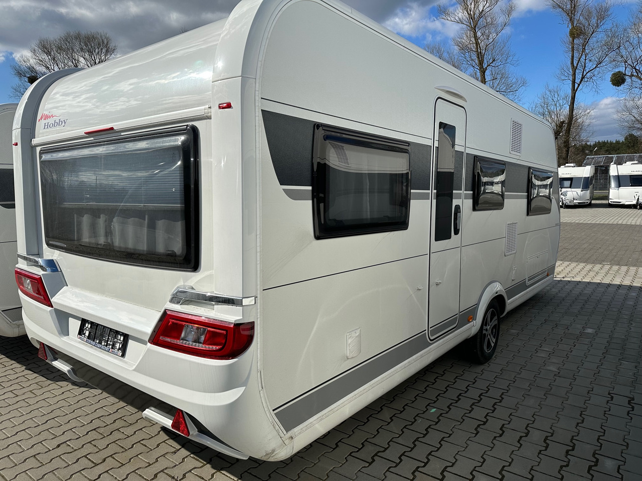 Hobby 585 UL Maxia 2023 - Haagissuvila: pilt 3 Hobby 585 UL Maxia 2023 - Haagissuvila: pilt 3