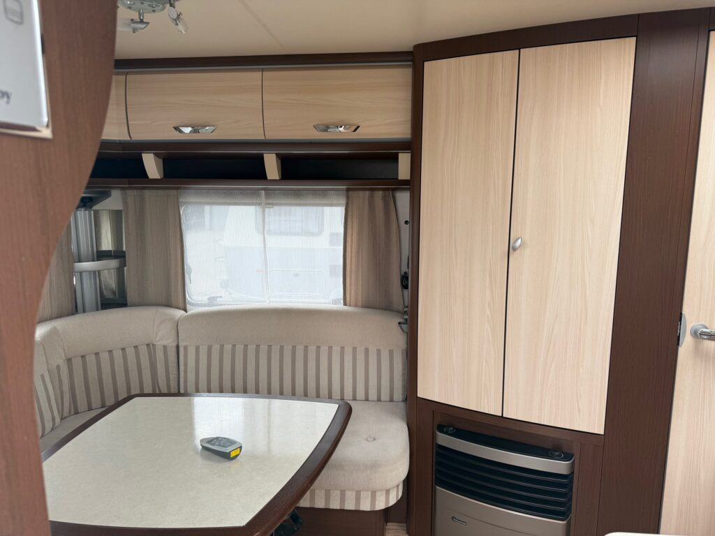 Hobby Prestige 495 UL 2013 - Haagissuvila: pilt 5 Hobby Prestige 495 UL 2013 - Haagissuvila: pilt 5