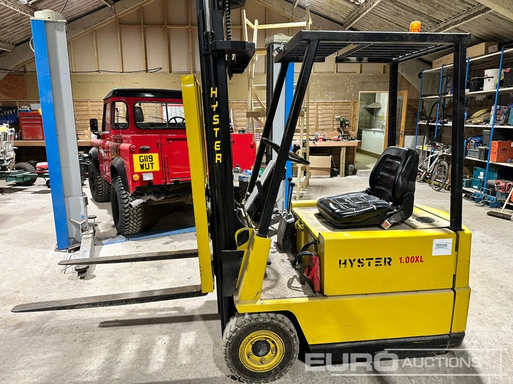 1991 Hyster 1 Ton Electric Fork Lift, Charger - Ehitusseade: pilt 1 1991 Hyster 1 Ton Electric Fork Lift, Charger - Ehitusseade: pilt 1
