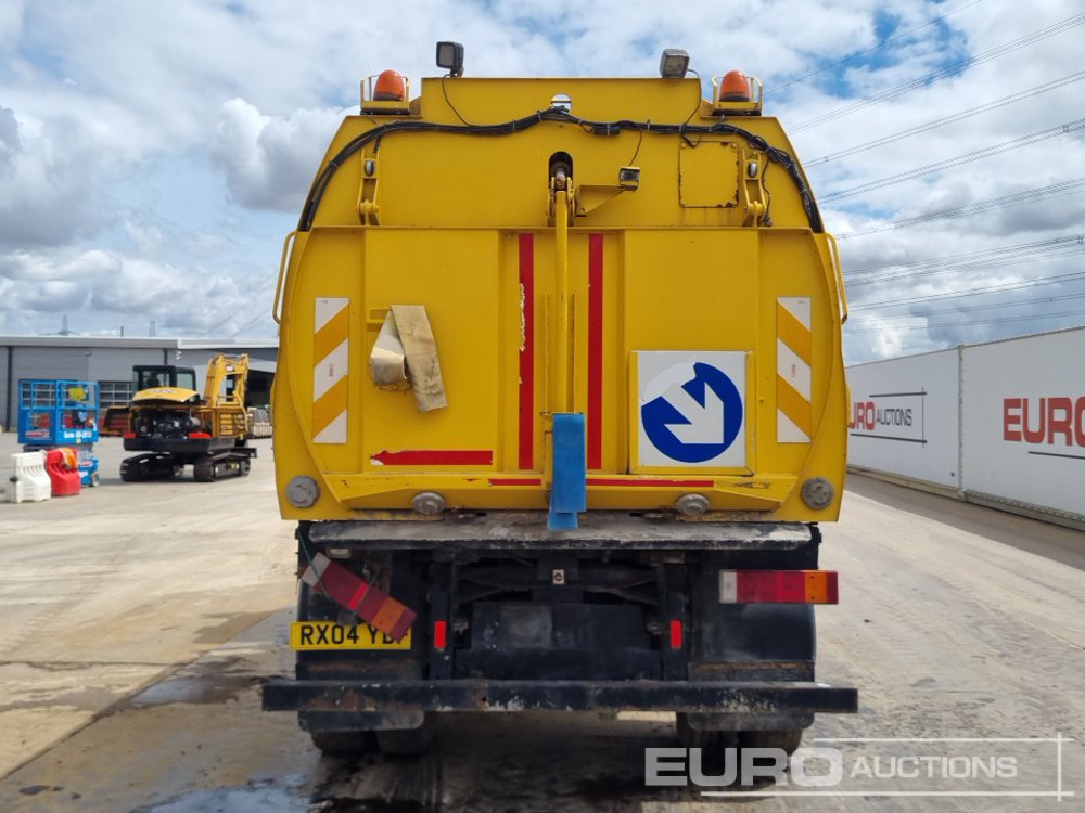 2004 Iveco ML130E18K - Tänavapühkimismasin: pilt 4 2004 Iveco ML130E18K - Tänavapühkimismasin: pilt 4