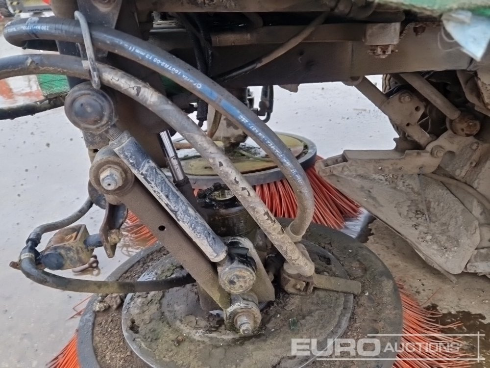 Tänavapühkimismasin 2005 Mathieu Yno Azura2: pilt 15