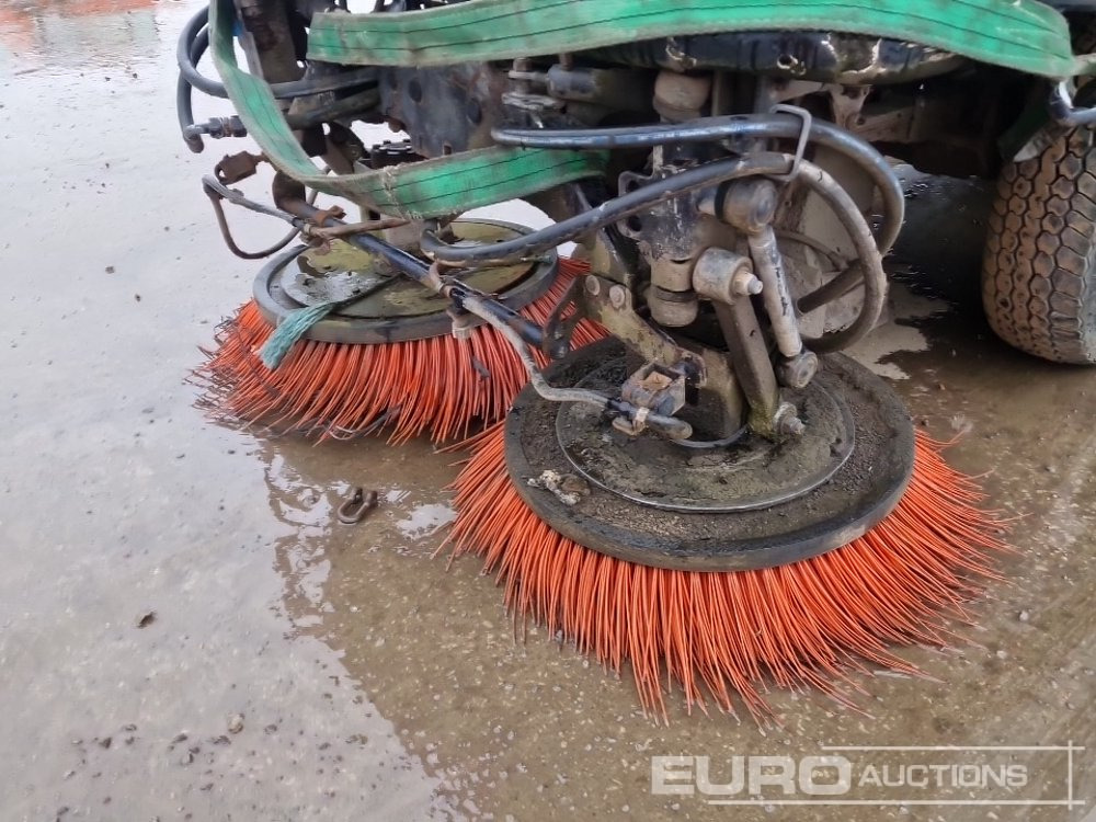 Tänavapühkimismasin 2005 Mathieu Yno Azura2: pilt 13