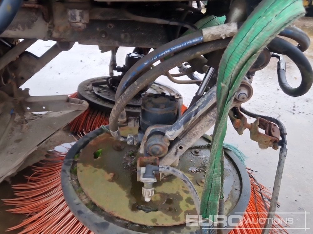 Tänavapühkimismasin 2005 Mathieu Yno Azura2: pilt 17