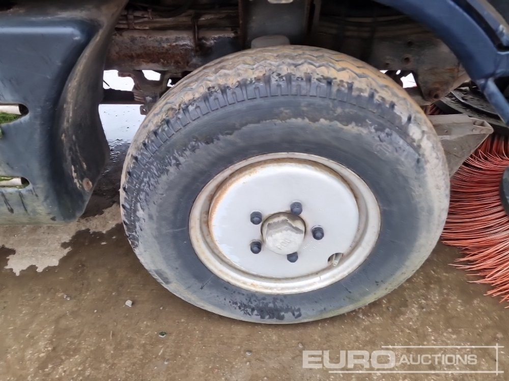 Tänavapühkimismasin 2005 Mathieu Yno Azura2: pilt 12