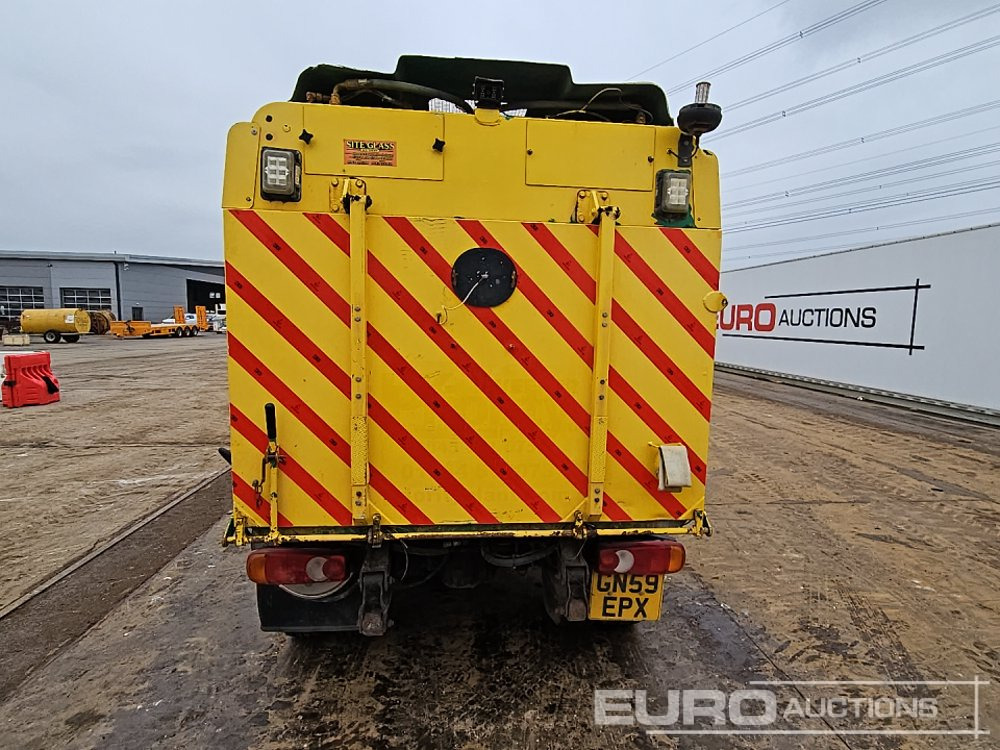 2009 Scarab 4x2 Road Sweeper, Reverse Camera, Automatic Gearbox - Tänavapühkimismasin: pilt 4 2009 Scarab 4x2 Road Sweeper, Reverse Camera, Automatic Gearbox - Tänavapühkimismasin: pilt 4