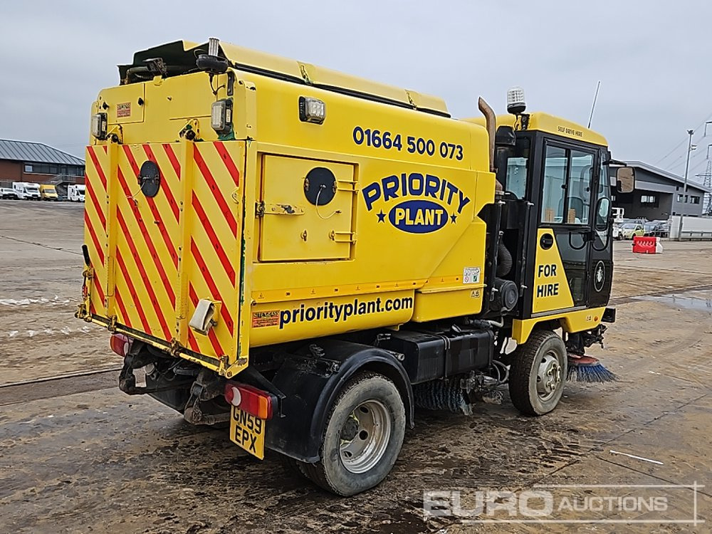 2009 Scarab 4x2 Road Sweeper, Reverse Camera, Automatic Gearbox - Tänavapühkimismasin: pilt 5 2009 Scarab 4x2 Road Sweeper, Reverse Camera, Automatic Gearbox - Tänavapühkimismasin: pilt 5