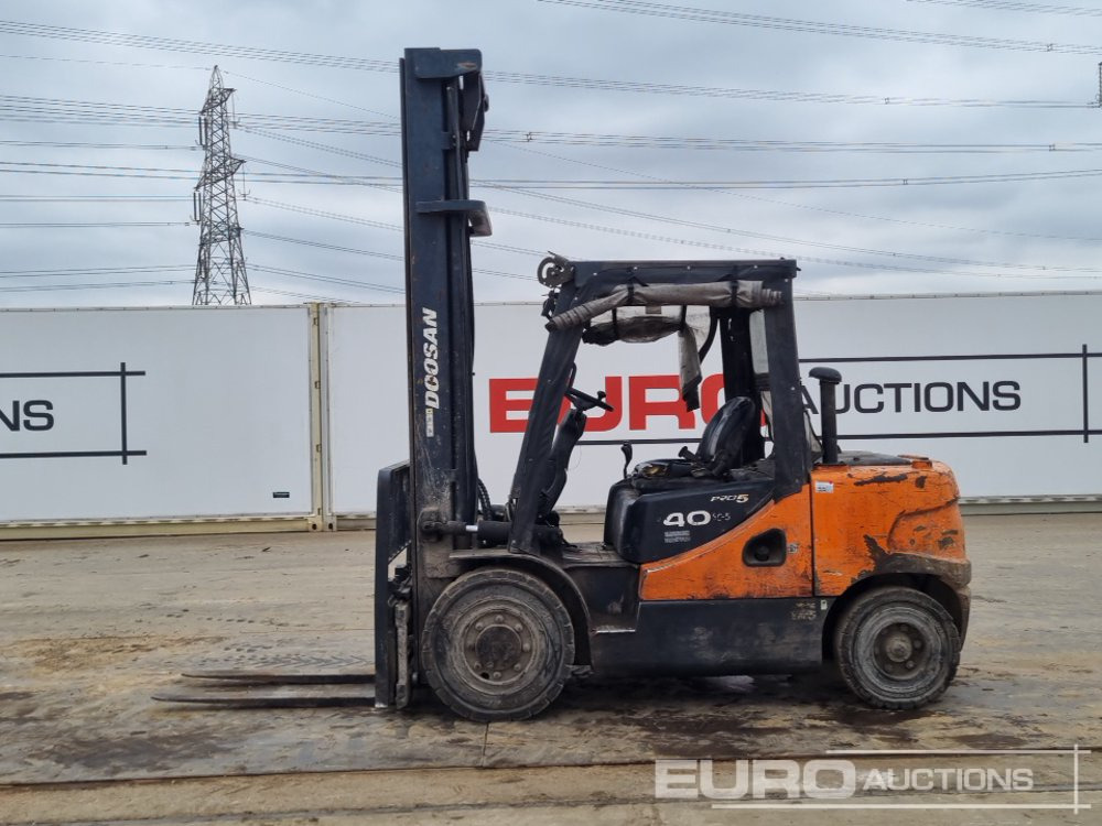 2010 Doosan Diesel Forklift, 2 Stage Mast, Side Shift, Forks - Kahveltõstuk: pilt 2 2010 Doosan Diesel Forklift, 2 Stage Mast, Side Shift, Forks - Kahveltõstuk: pilt 2
