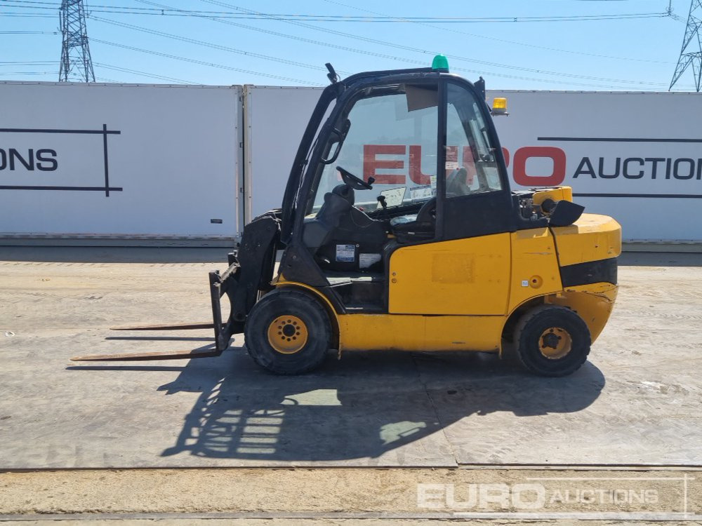 2010 JCB TLT35D - Teleskooplaadur: pilt 3 2010 JCB TLT35D - Teleskooplaadur: pilt 3
