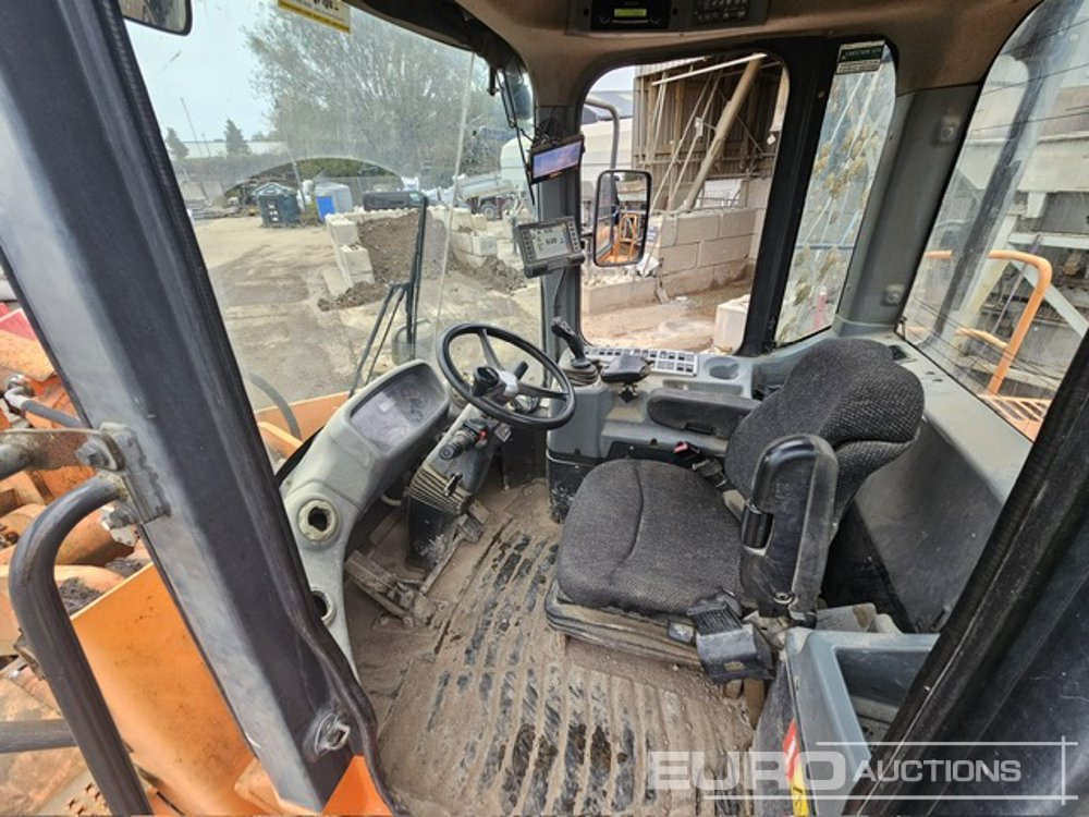 2011 Doosan DL300 - Rataslaadur: pilt 5 2011 Doosan DL300 - Rataslaadur: pilt 5