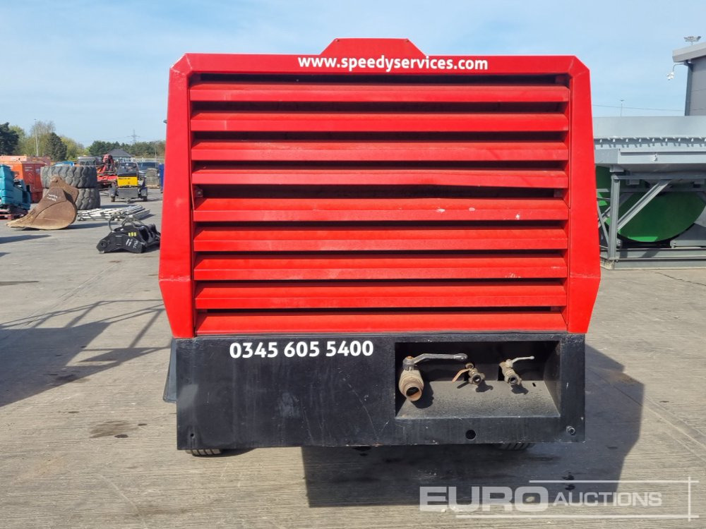 2012 Atlas Copco XAHS237 - Õhukompressor: pilt 4 2012 Atlas Copco XAHS237 - Õhukompressor: pilt 4