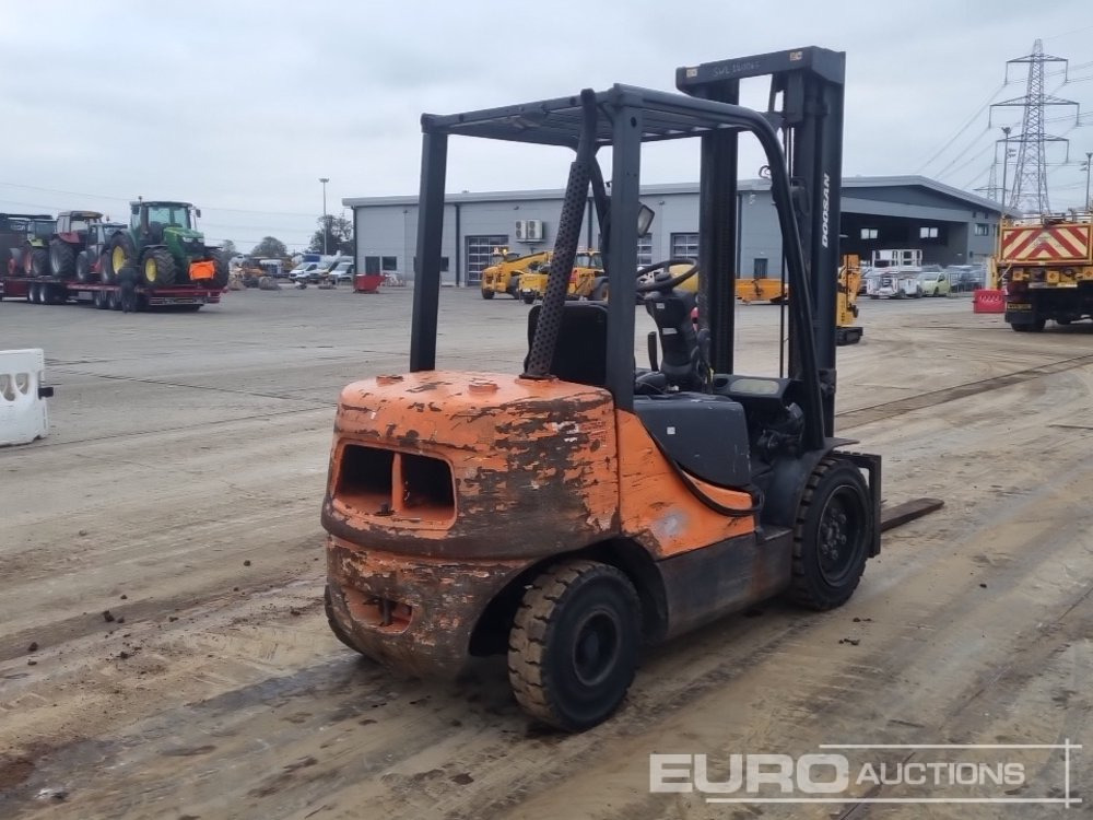 2012 Doosan D30S-5 - Kahveltõstuk: pilt 5 2012 Doosan D30S-5 - Kahveltõstuk: pilt 5
