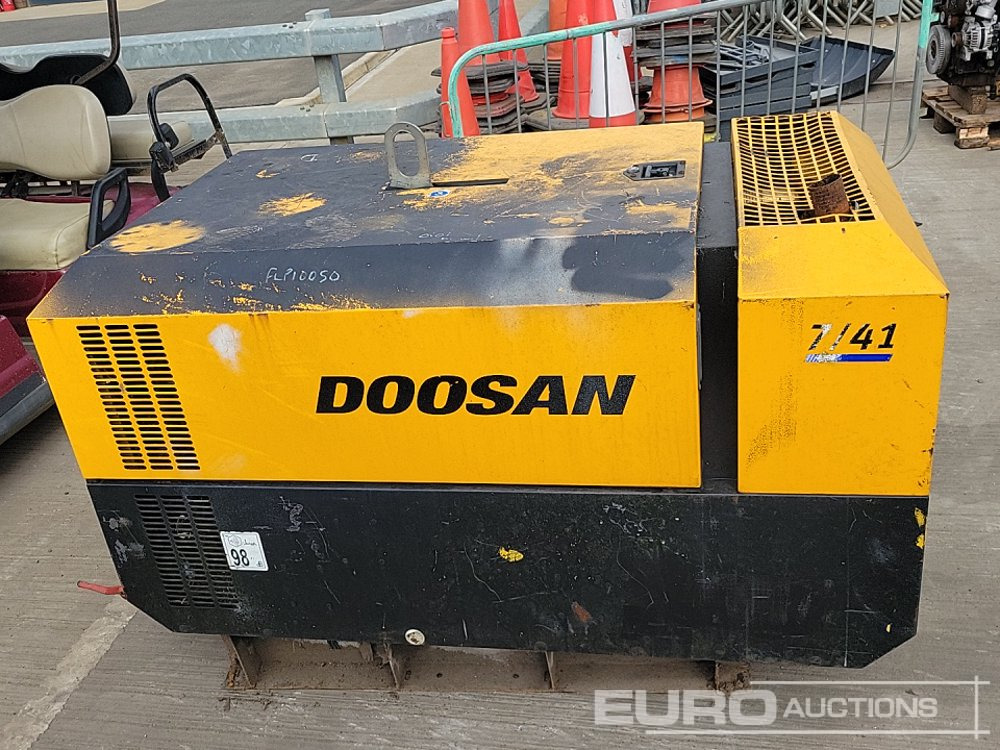 2013 Doosan 741 140CFM - Õhukompressor: pilt 2 2013 Doosan 741 140CFM - Õhukompressor: pilt 2