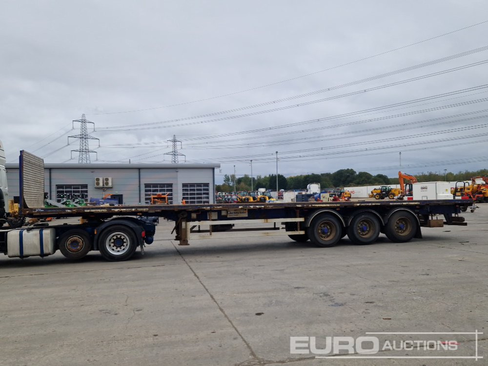 2013 SDC Trailer Tri Axle Flatbed Trailer, Twist Locks - Platvorm/ Madelpoolhaagis: pilt 2 2013 SDC Trailer Tri Axle Flatbed Trailer, Twist Locks - Platvorm/ Madelpoolhaagis: pilt 2