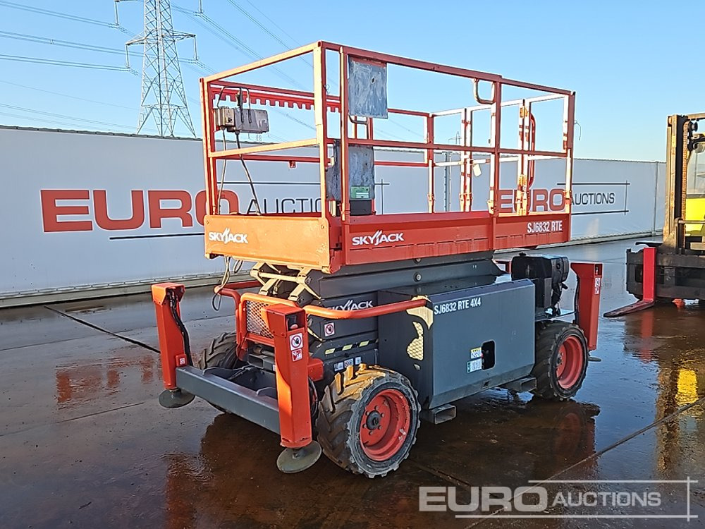 2016 SkyJack SJ6832E - Käärlift: pilt 1 2016 SkyJack SJ6832E - Käärlift: pilt 1