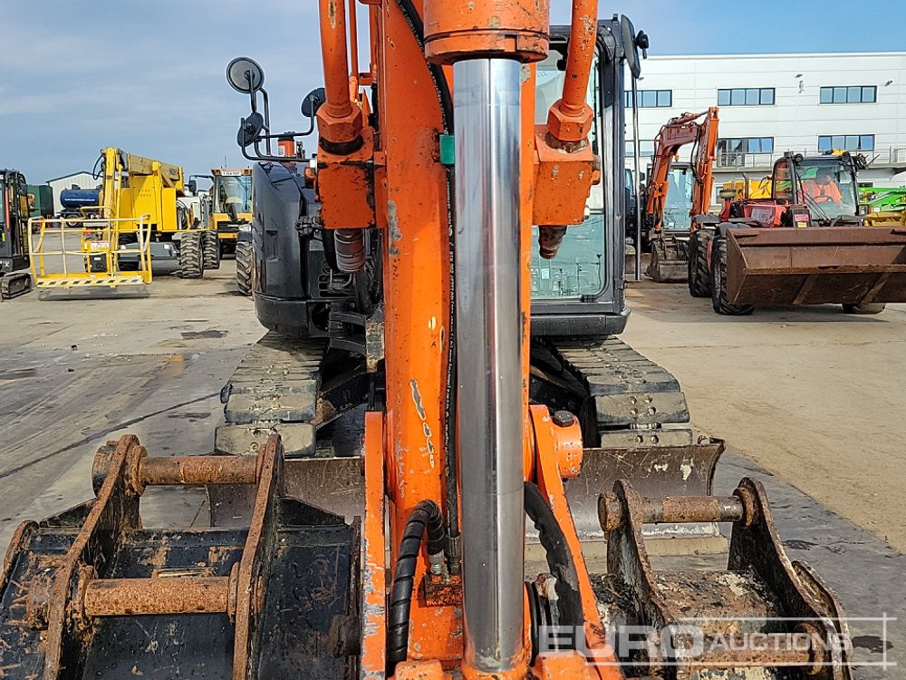 Miniekskavaator 2019 Hitachi ZX85USB-6: pilt 32