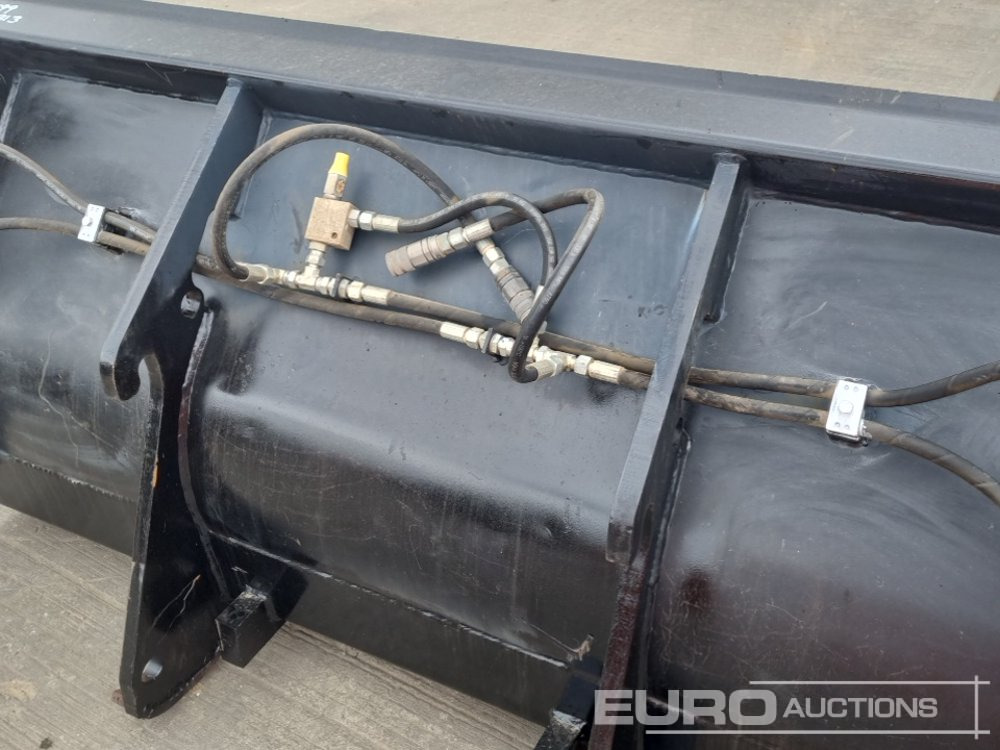 Kopp 2019 JCB 76" 3 in 1 Bucket to suit Telehandler: pilt 13