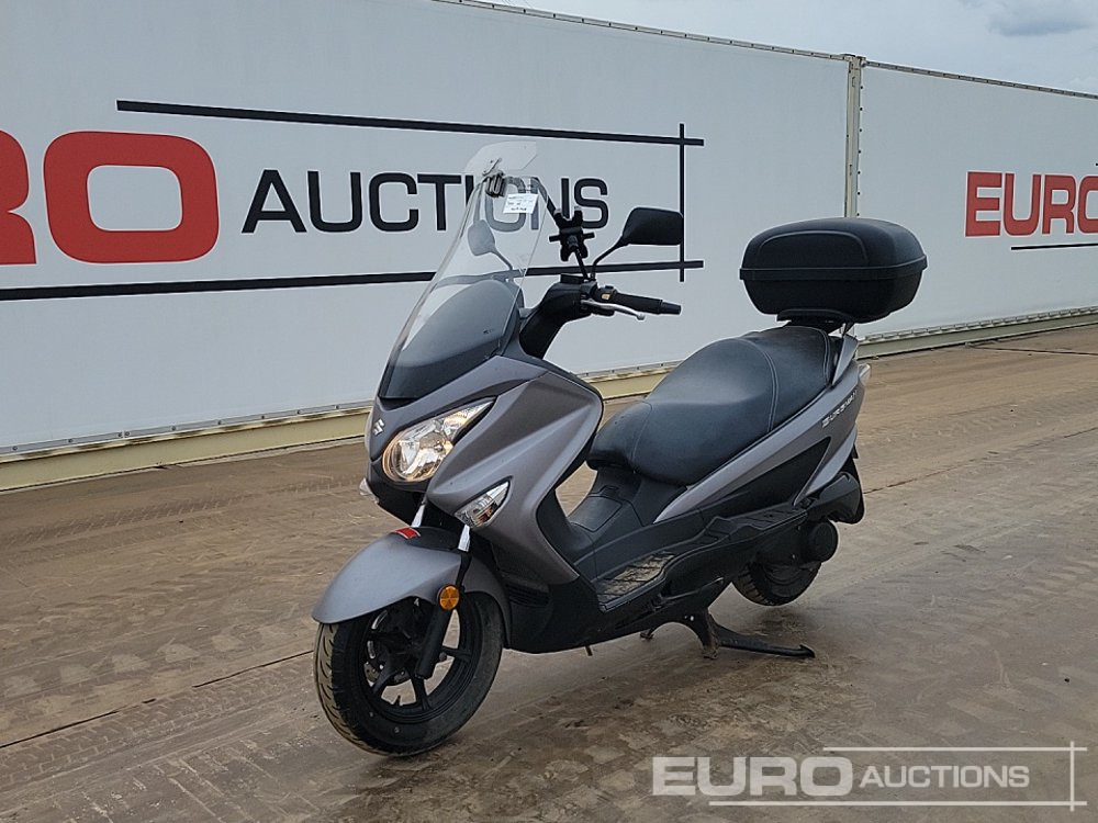 2019 Suzuki Burgman - Mootorratas: pilt 1 2019 Suzuki Burgman - Mootorratas: pilt 1