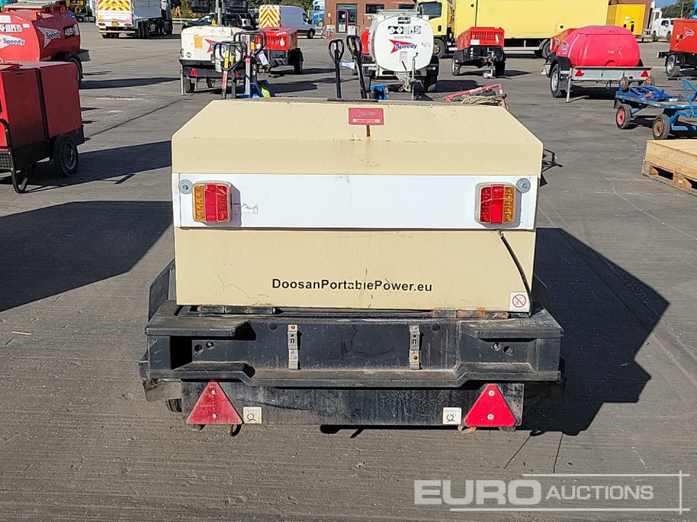 2020 Doosan 726E - Õhukompressor: pilt 4 2020 Doosan 726E - Õhukompressor: pilt 4