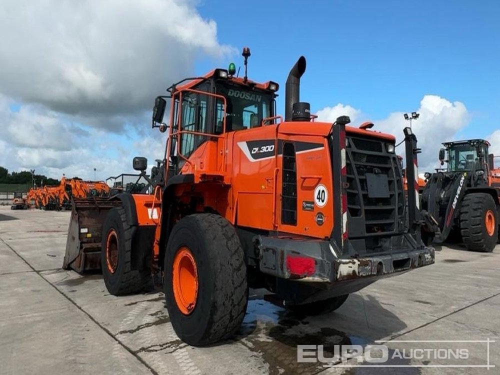2020 Doosan DL300-5 - Rataslaadur: pilt 3 2020 Doosan DL300-5 - Rataslaadur: pilt 3