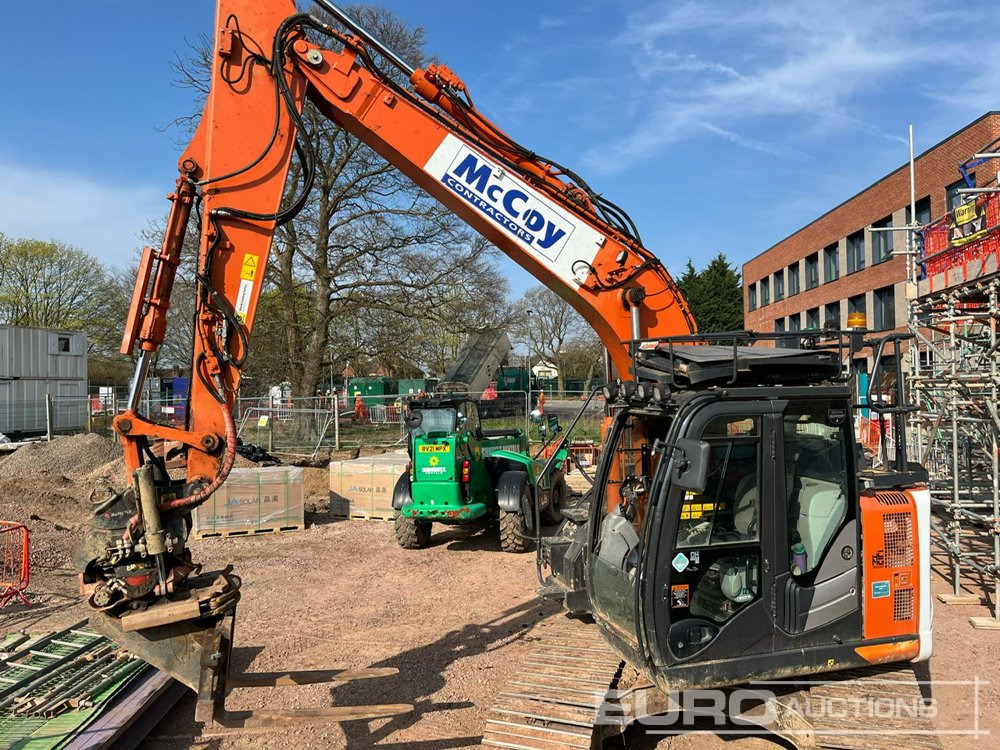2020 Hitachi ZX135USBL-6 - Lintekskavaator: pilt 3 2020 Hitachi ZX135USBL-6 - Lintekskavaator: pilt 3
