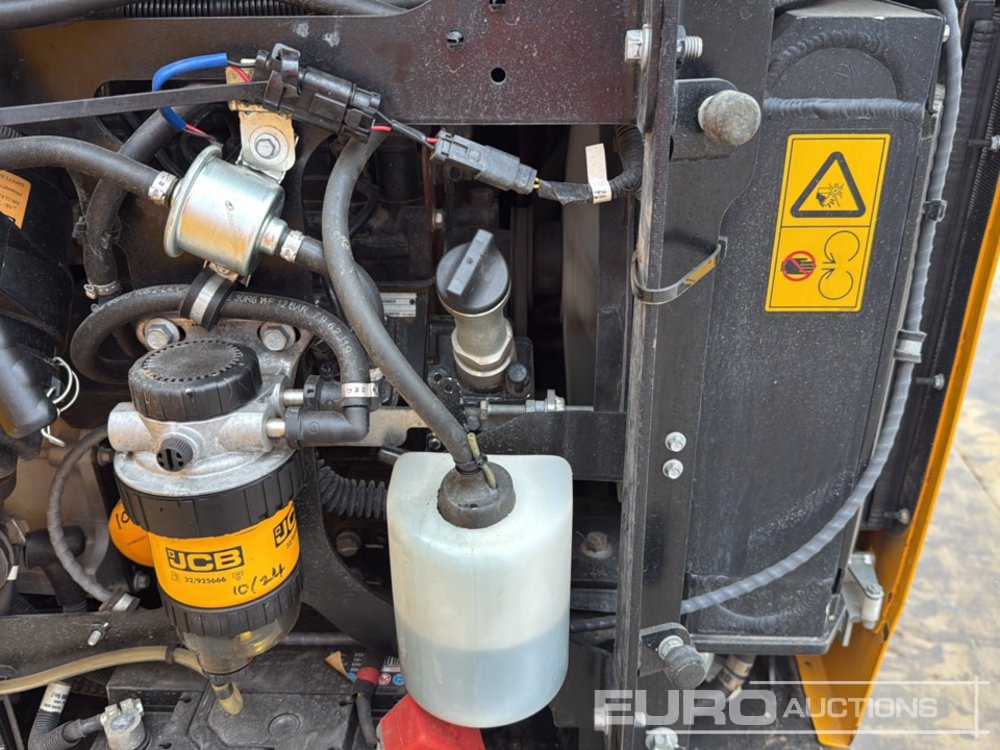Miniekskavaator 2020 JCB 16C-1: pilt 37