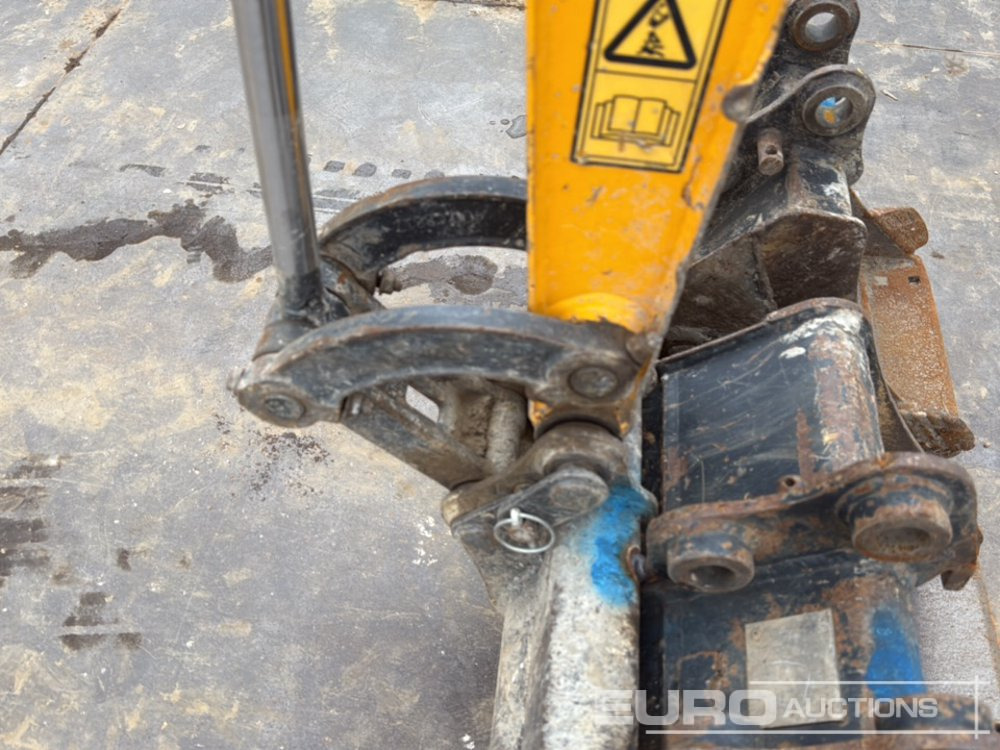 Miniekskavaator 2020 JCB 16C-1: pilt 24