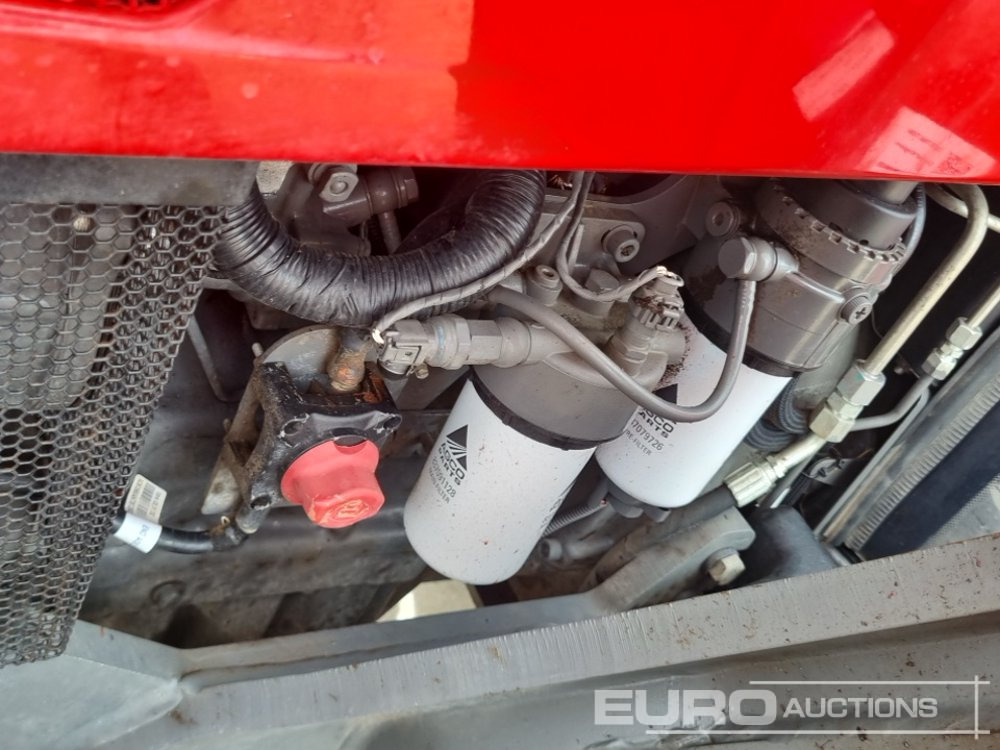 Traktor 2020 Massey Ferguson MF4708: pilt 29