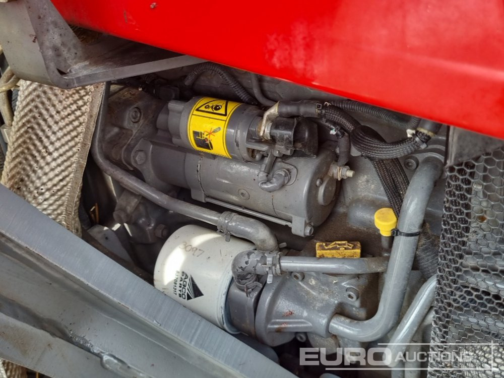Traktor 2020 Massey Ferguson MF4708: pilt 30