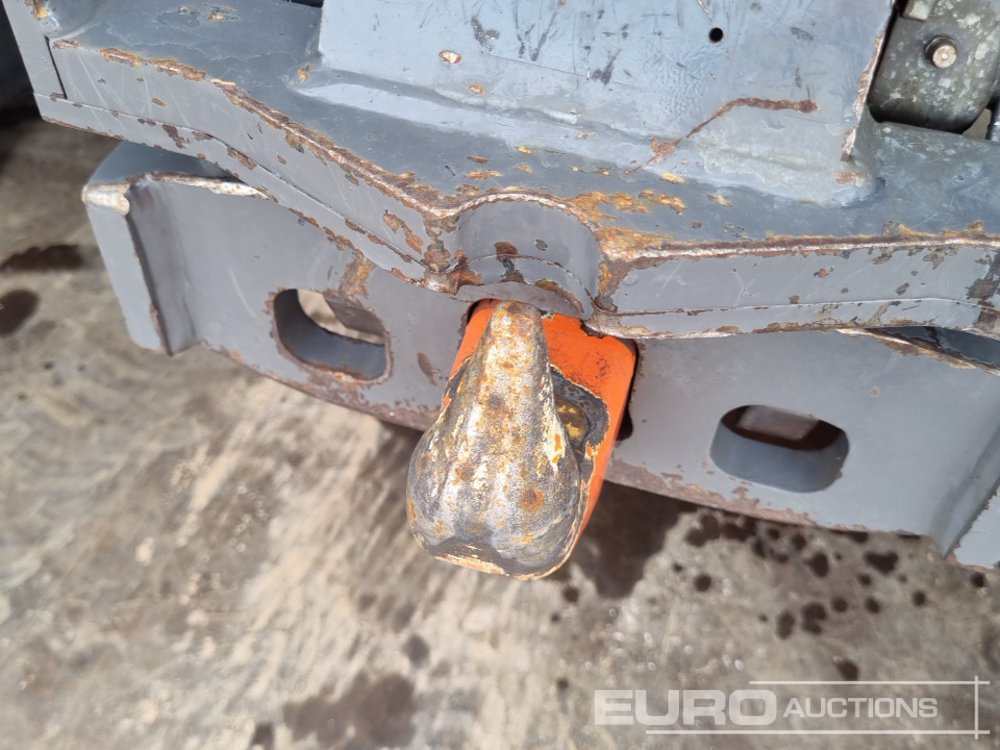 Traktor 2020 Massey Ferguson MF4708: pilt 20