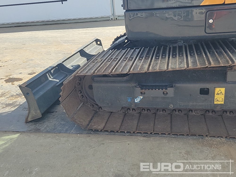Miniekskavaator 2022 Case CX85D SR: pilt 10