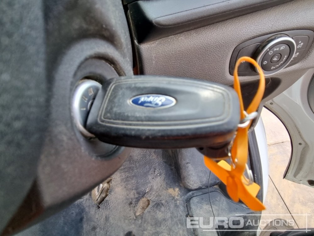 Tarbesõiduk kallur 2022 Ford Transit 350: pilt 34