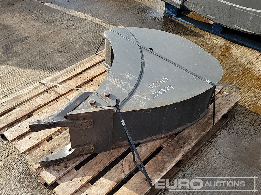 2022 Miller 12" Scoop Bucket 50mm Pin to suit 6-8 Ton Excavator - Kopp: pilt 1 2022 Miller 12" Scoop Bucket 50mm Pin to suit 6-8 Ton Excavator - Kopp: pilt 1